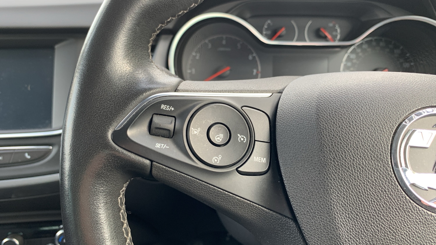 Used Vauxhall Crossland 2021 for sale - 77321261: Photo 24