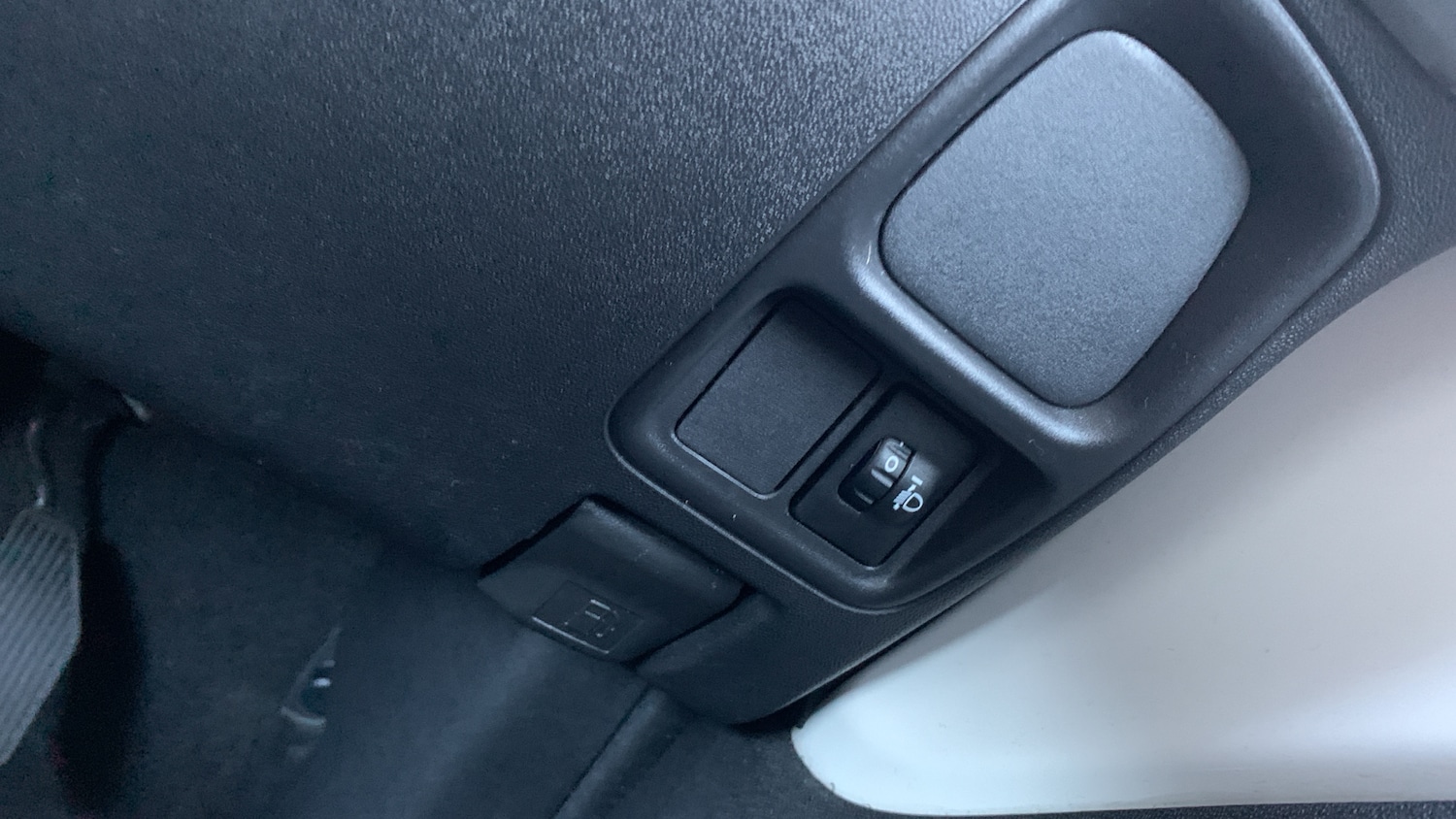 Used Peugeot 108 2017 for sale - 76667809: Photo 32