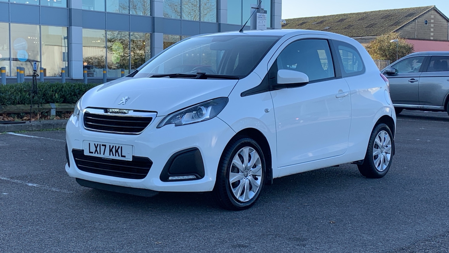 Used Peugeot 108 2017 for sale - 76667809: Photo 7