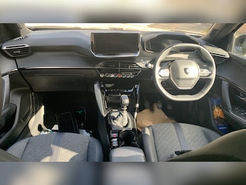 Used Peugeot 2008 2024 for sale - 76095549: Photo