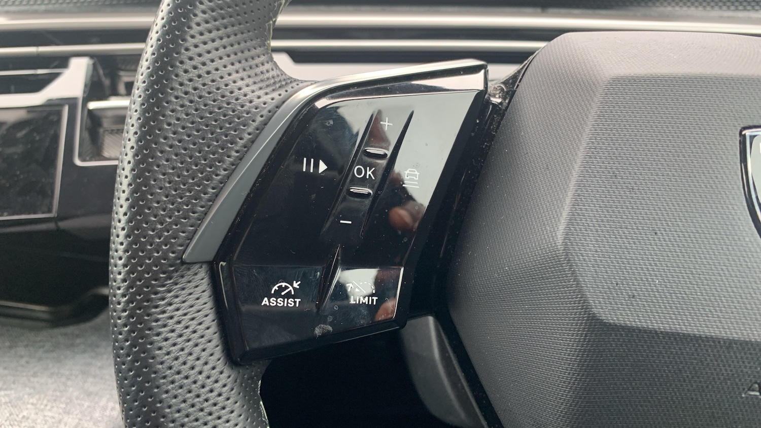 Used Peugeot 3008 2024 for sale - 77372352: Photo 23