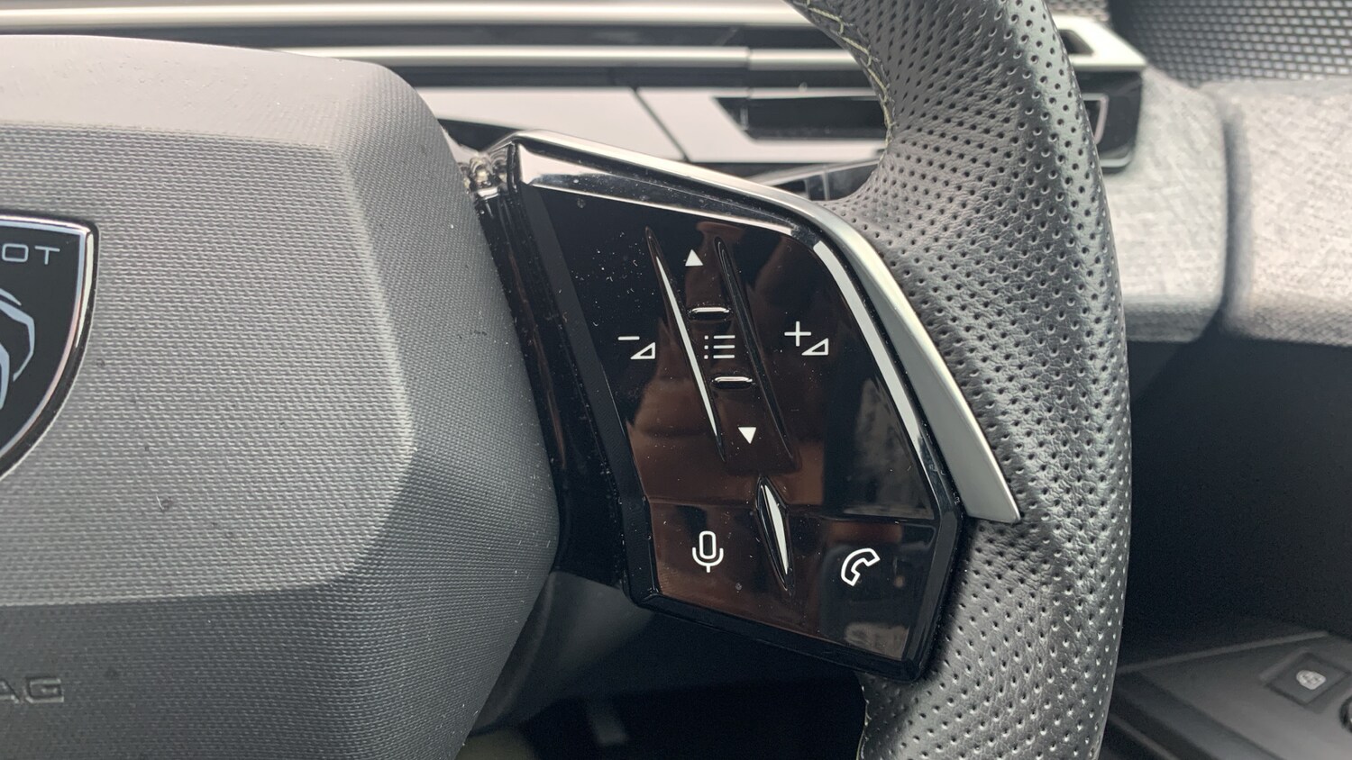 Used Peugeot 3008 2024 for sale - 77372352: Photo 24