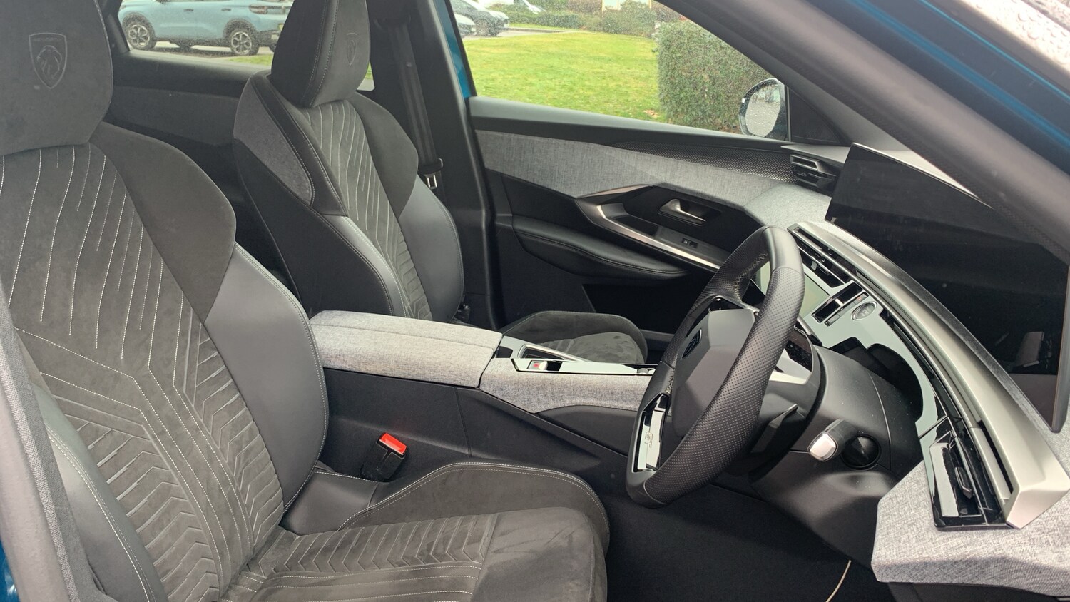 Used Peugeot 3008 2024 for sale - 77372352: Photo 40