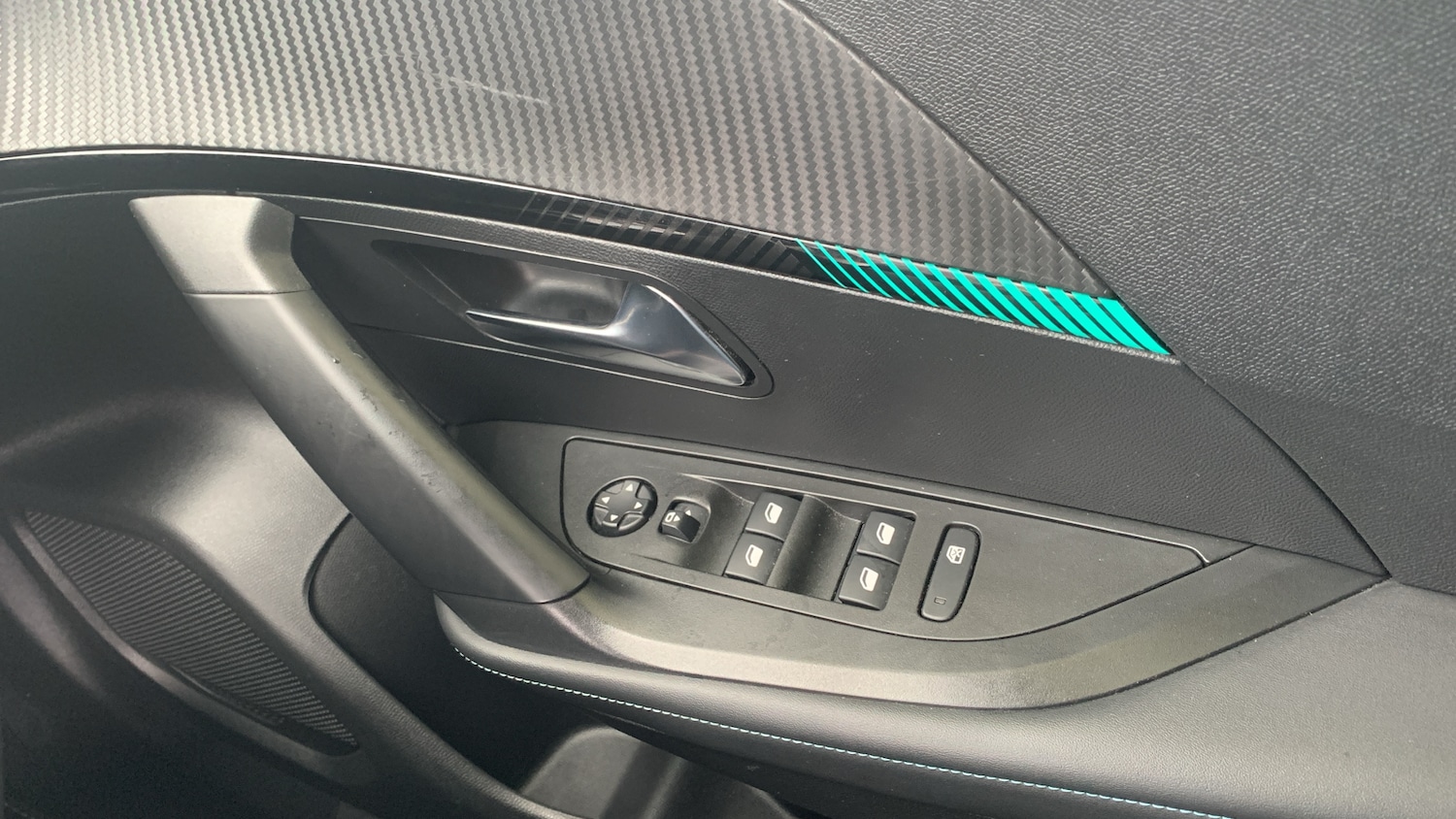 Used Peugeot 2008 2021 for sale - 76574424: Photo 22