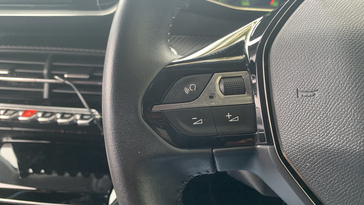 Used Peugeot 2008 2021 for sale - 76574424: Photo 23