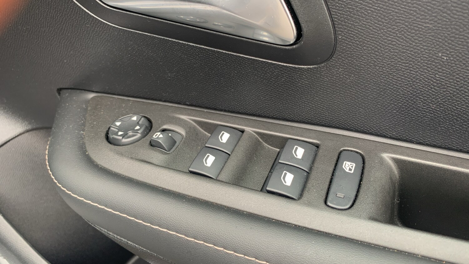 Used Peugeot 208 2024 for sale - 76086056: Photo 22