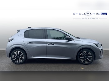 Used Peugeot 208 2024 for sale - 76086056: Photo 2