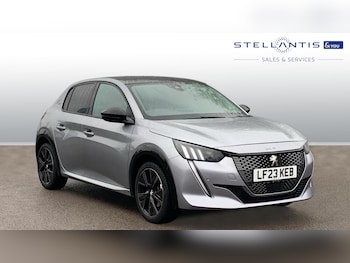 Peugeot - 208