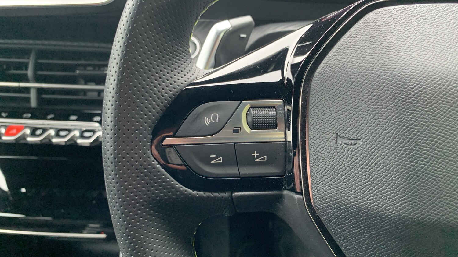 Used Peugeot 208 2023 for sale - 76123530: Photo 23