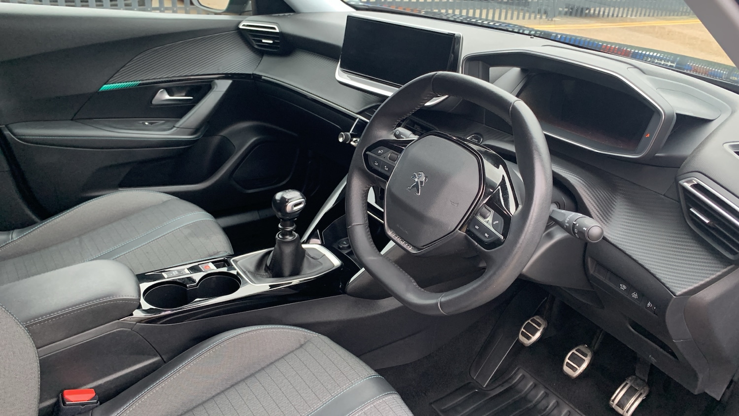 Used Peugeot 2008 2022 for sale - 76744084: Photo 11