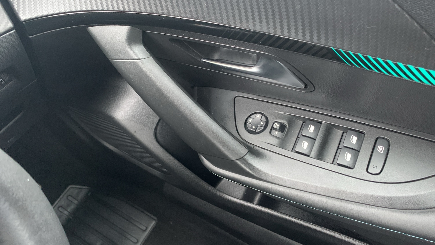 Used Peugeot 2008 2022 for sale - 76744084: Photo 22