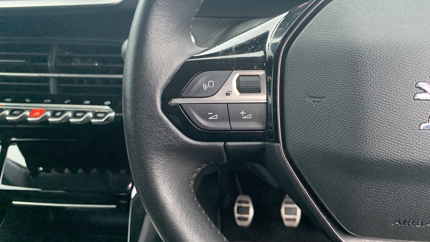 Used Peugeot 2008 2022 for sale - 76744084: Photo 23