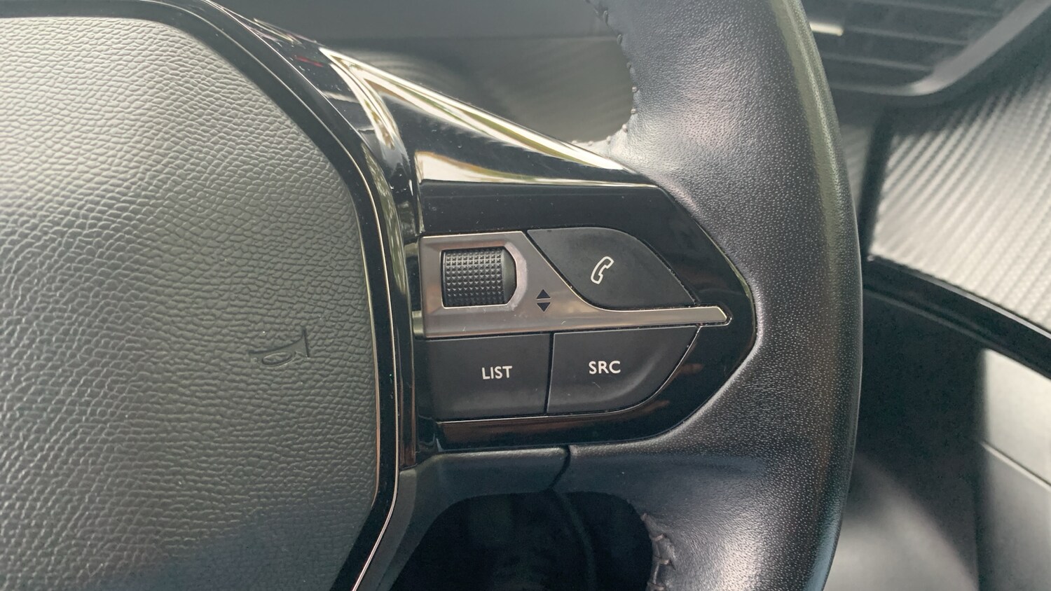 Used Peugeot 2008 2021 for sale - 77346185: Photo 25