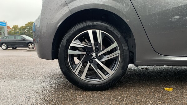 Used Peugeot 208 2023 for sale - 76086049: Photo 16