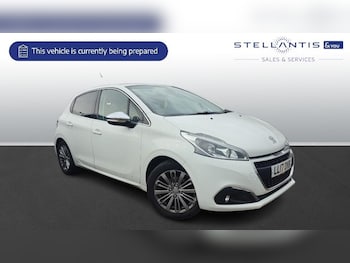 Used Peugeot 208 2017 for sale - 76586416: Photo