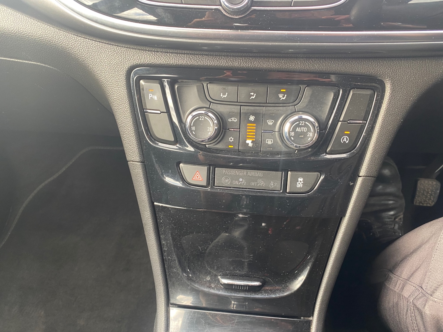 Used Vauxhall Mokka X 2017 for sale - 76381976: Photo 12