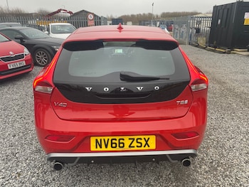 Used Volvo V40 2016 for sale - 77418287: Photo