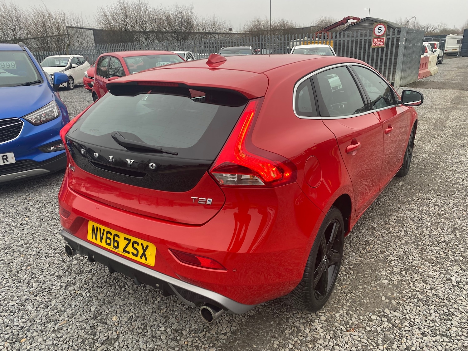 Used Volvo V40 2016 for sale - 77418287: Photo 4