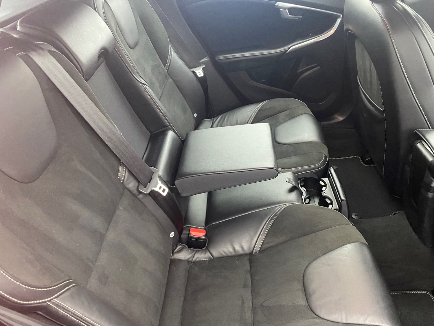 Used Volvo V40 2016 for sale - 77418287: Photo 9