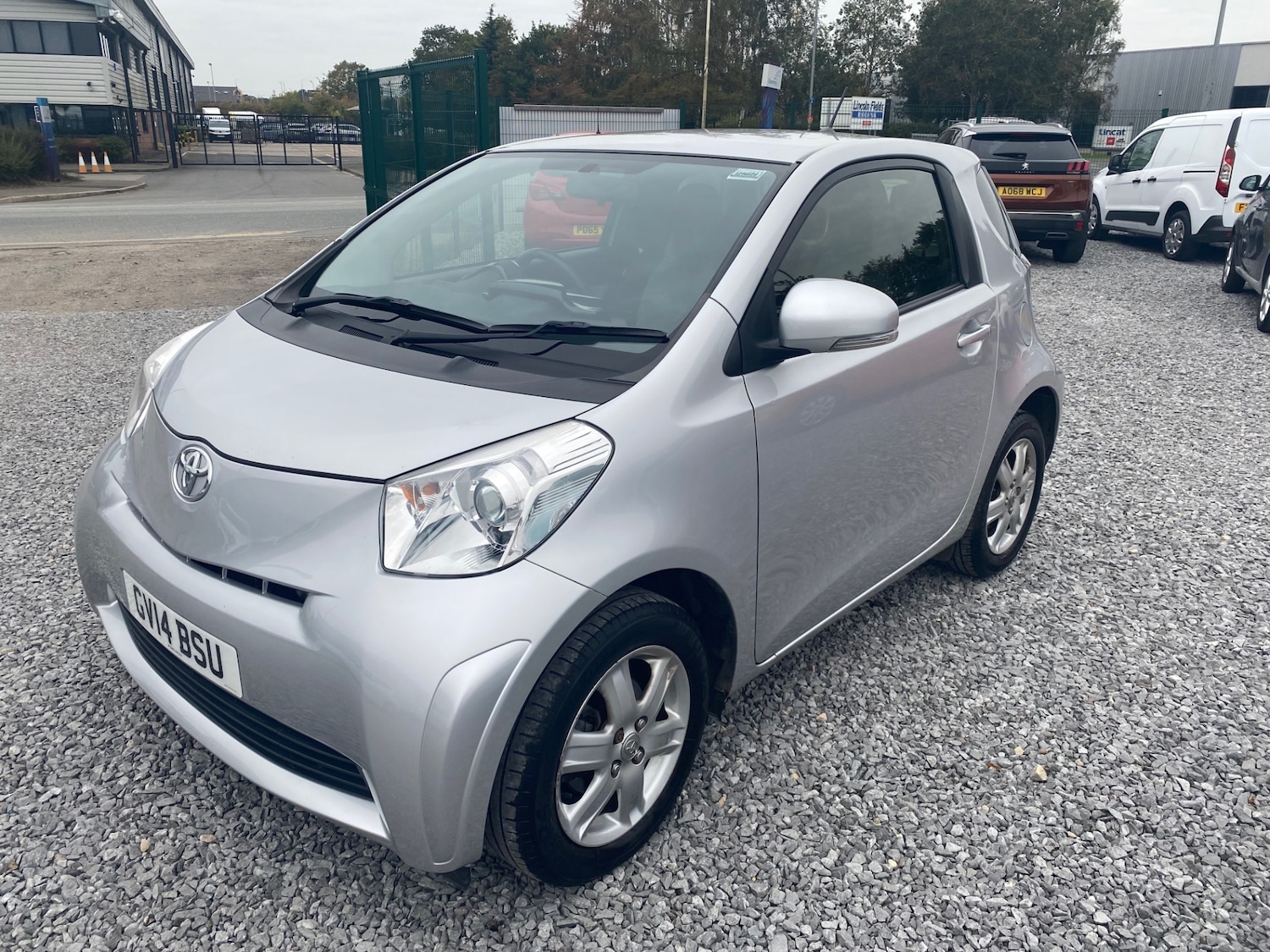Used Toyota IQ 2014 for sale - 76309686: Photo 1