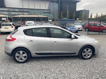 Used Renault Megane 2011 for sale - 76079886: Photo