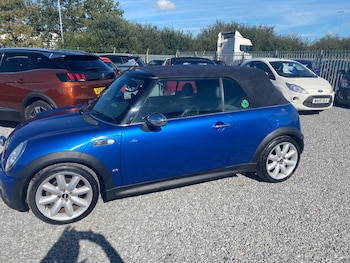 Used MINI Convertible 2006 for sale - 76102416: Photo