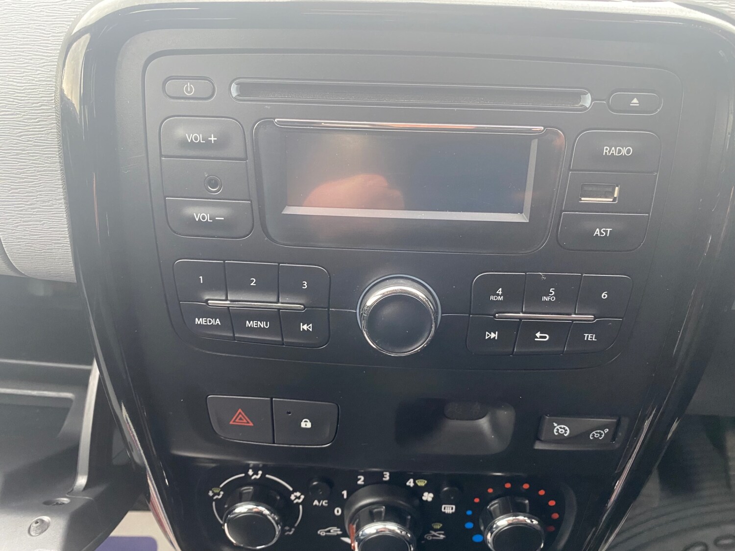 Used Dacia Duster 2015 for sale - 78090339: Photo 16