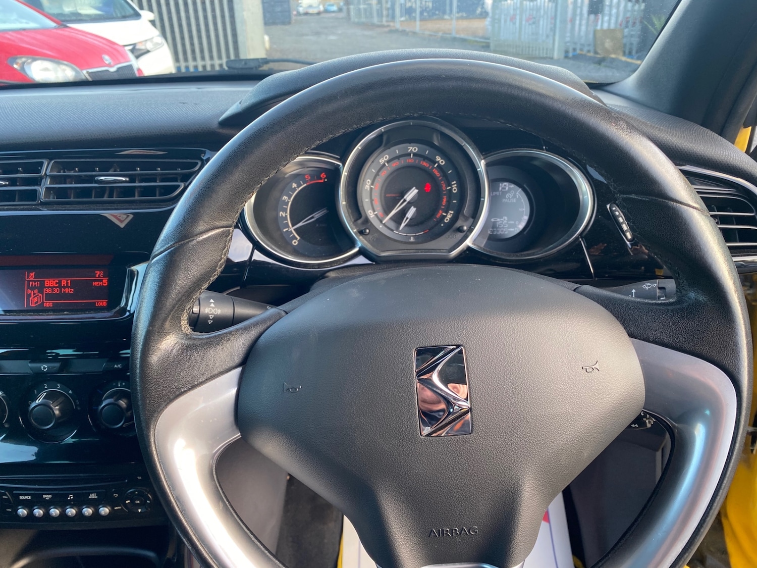 Used Citroen DS3 2014 for sale - 76931867: Photo 11