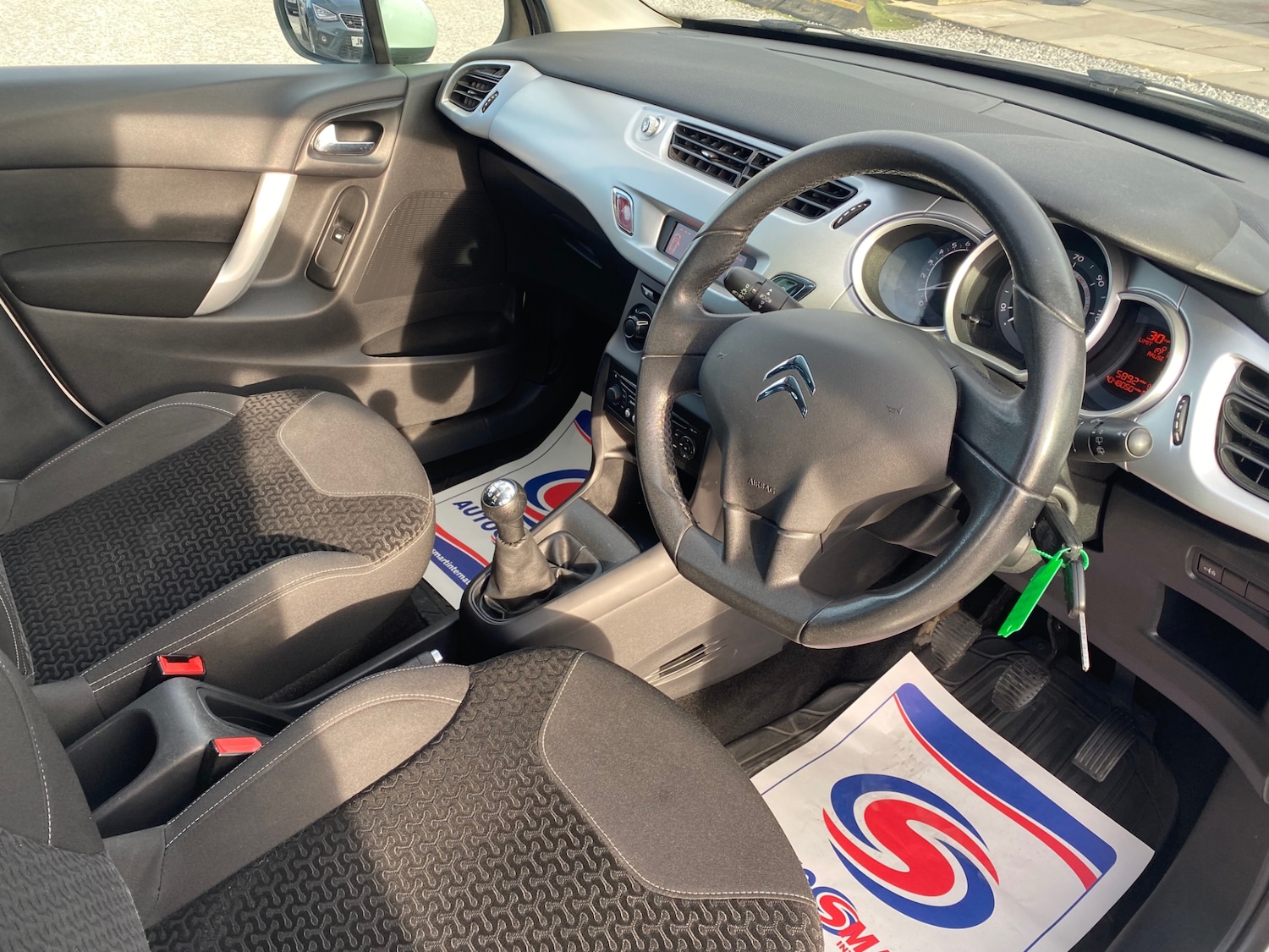 Used Citroen C3 2011 for sale - 78199456: Photo 3