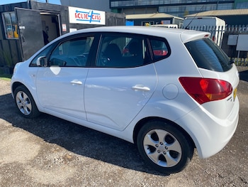 Used Kia Venga 2011 for sale - 75472345: Photo