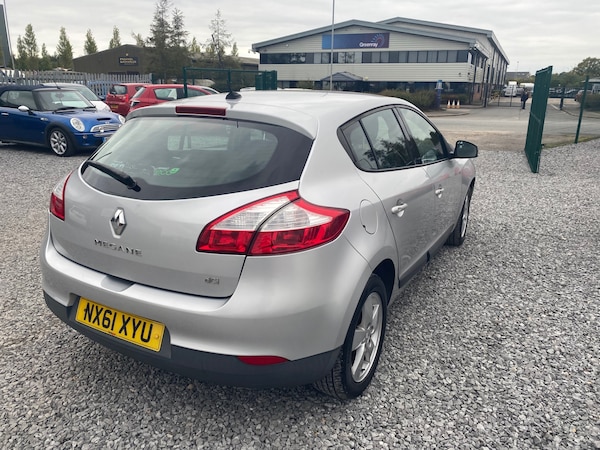 Used Renault Megane 2011 for sale - 76079022: Photo 5
