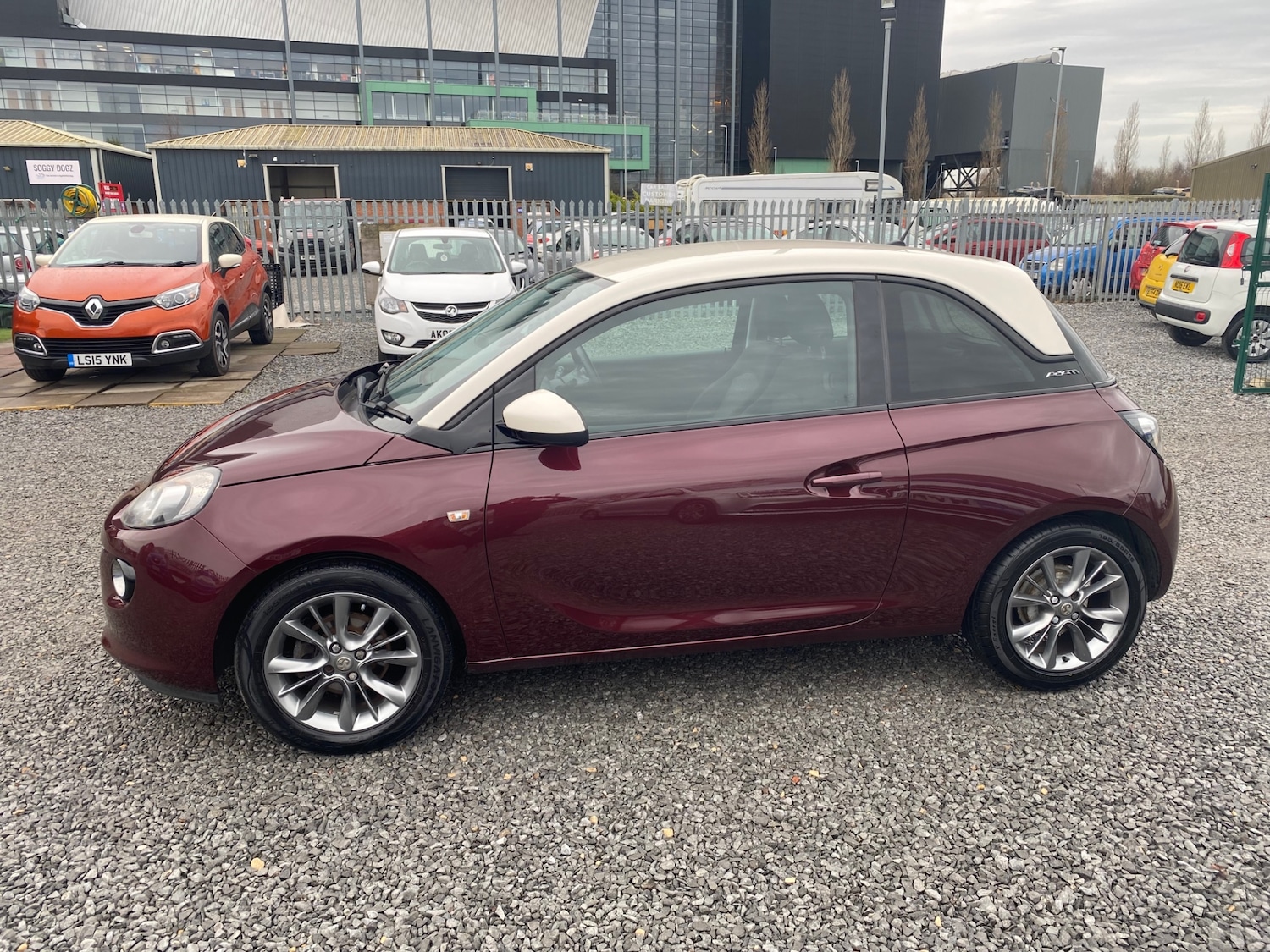 Used Vauxhall ADAM 2015 for sale - 77616793: Photo 2