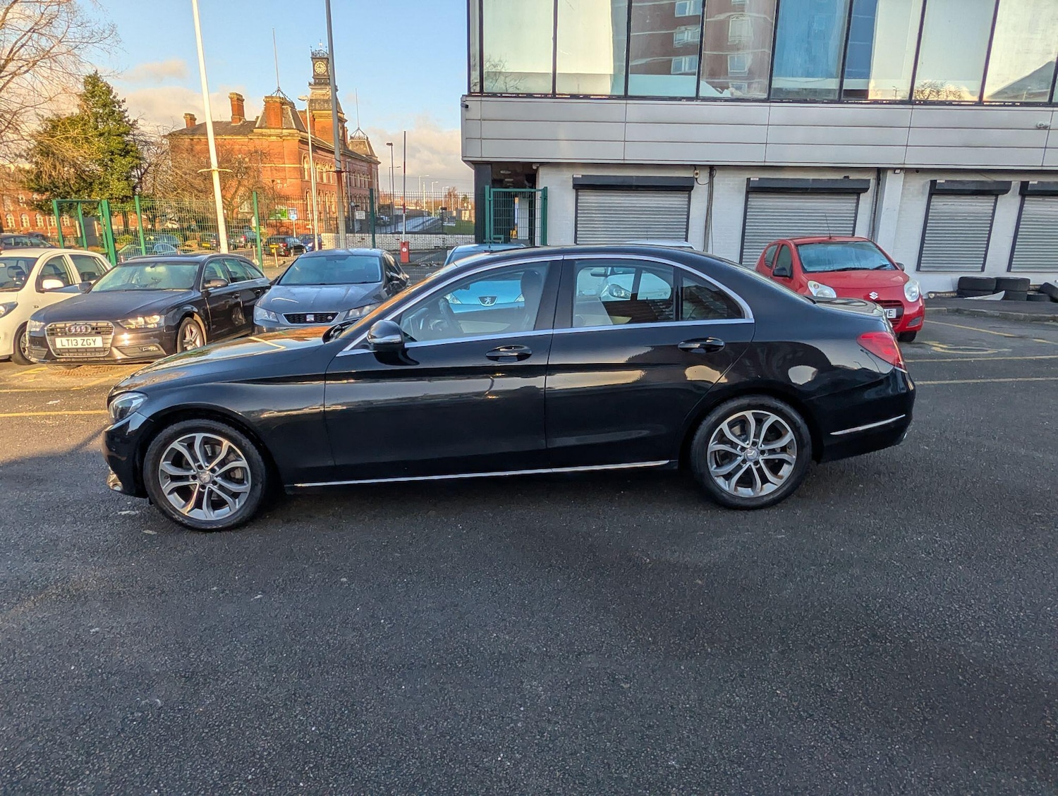 Used Mercedes-Benz C Class 2015 for sale - 77097369: Photo 10