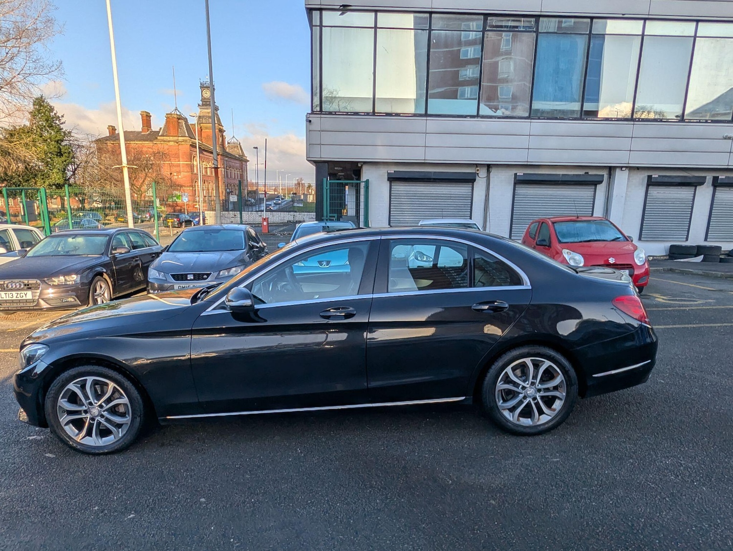 Used Mercedes-Benz C Class 2015 for sale - 77097369: Photo 11