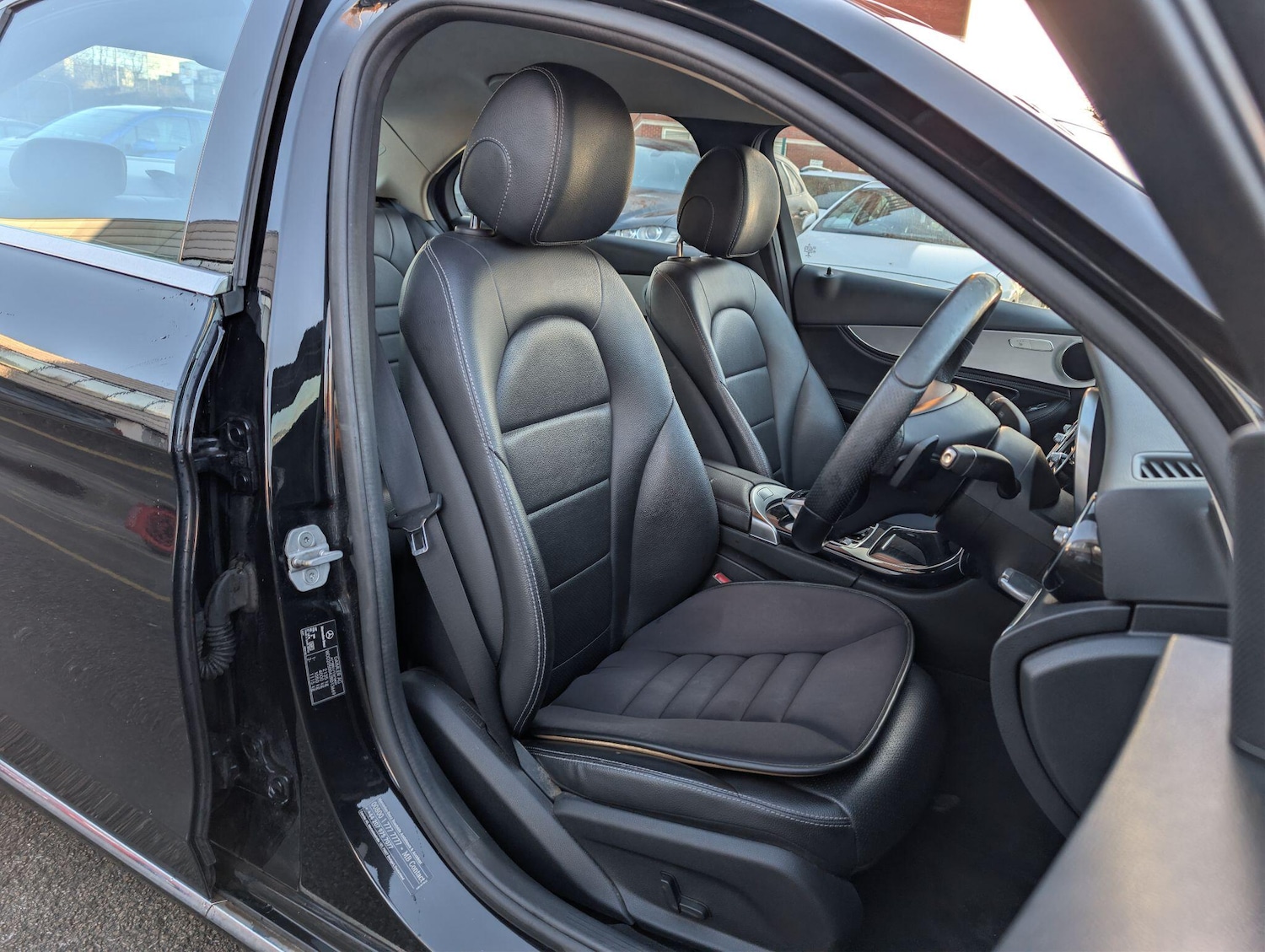 Used Mercedes-Benz C Class 2015 for sale - 77097369: Photo 27