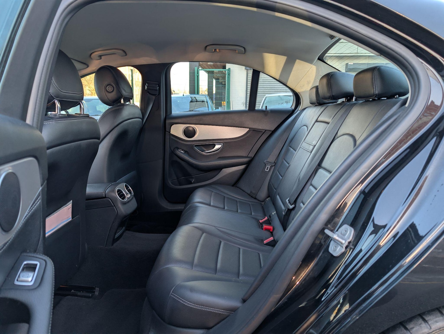 Used Mercedes-Benz C Class 2015 for sale - 77097369: Photo 29