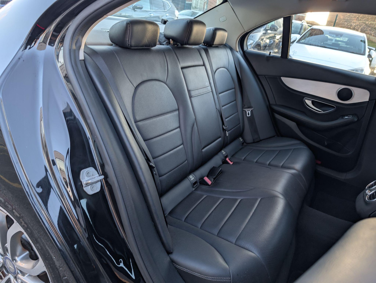 Used Mercedes-Benz C Class 2015 for sale - 77097369: Photo 30