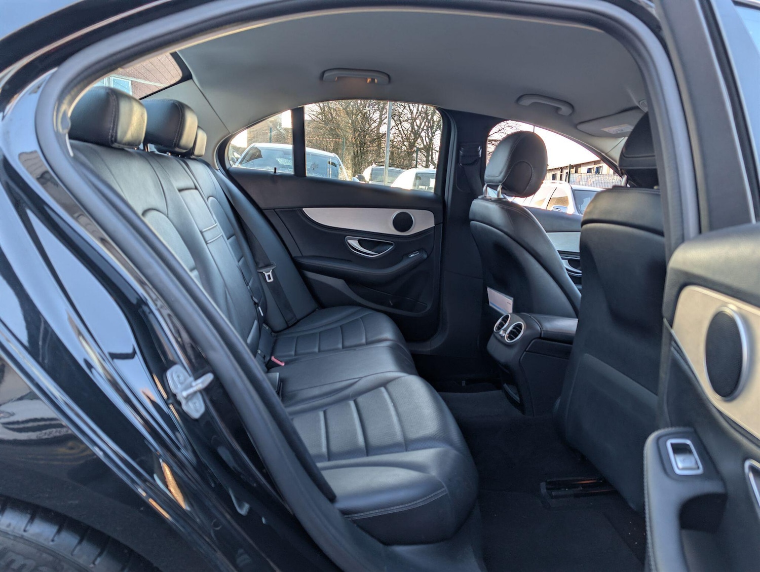 Used Mercedes-Benz C Class 2015 for sale - 77097369: Photo 31