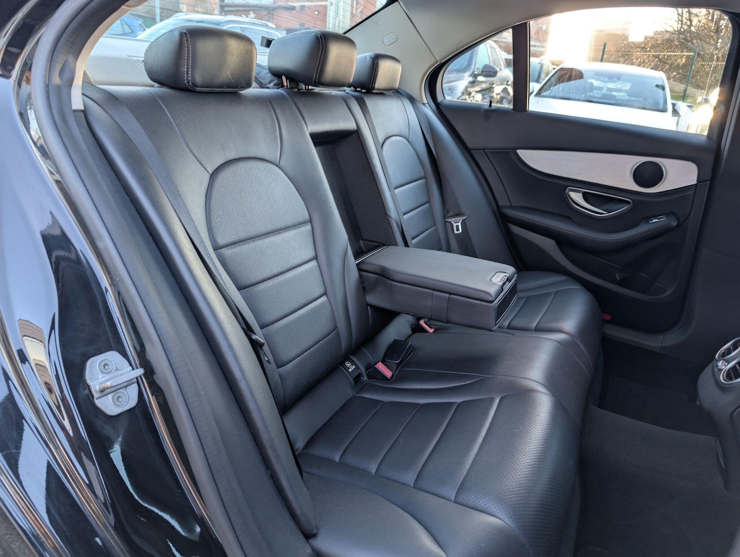 Used Mercedes-Benz C Class 2015 for sale - 77097369: Photo 33