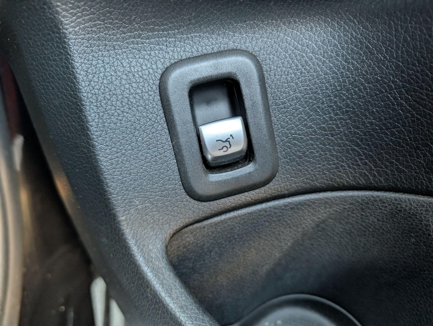 Used Mercedes-Benz C Class 2015 for sale - 77097369: Photo 41