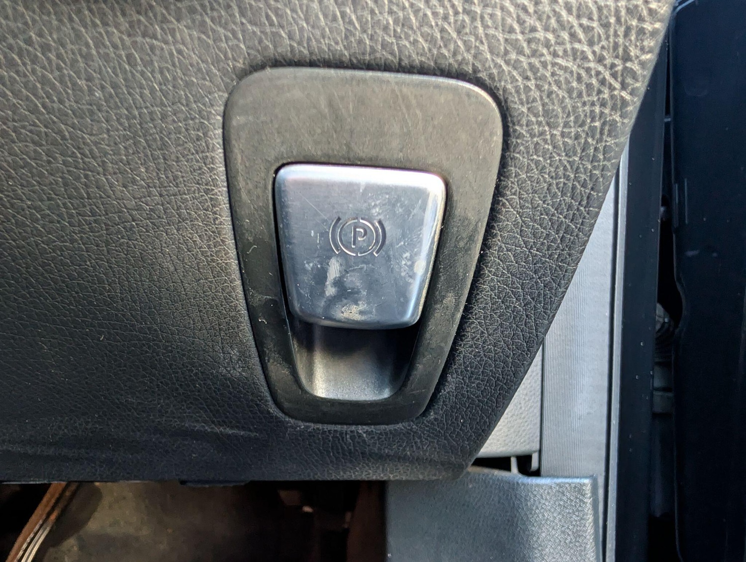 Used Mercedes-Benz C Class 2015 for sale - 77097369: Photo 42