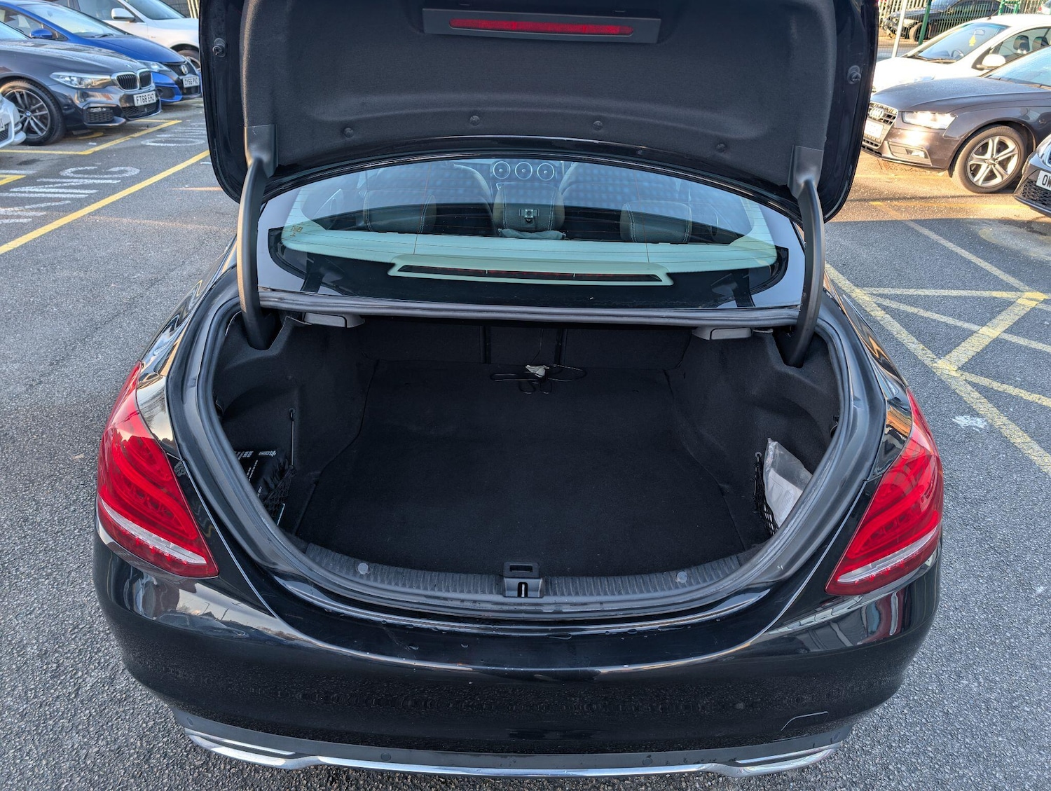 Used Mercedes-Benz C Class 2015 for sale - 77097369: Photo 55