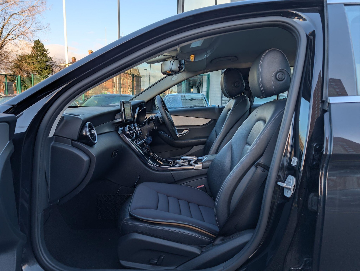 Used Mercedes-Benz C Class 2015 for sale - 77097369: Photo 57