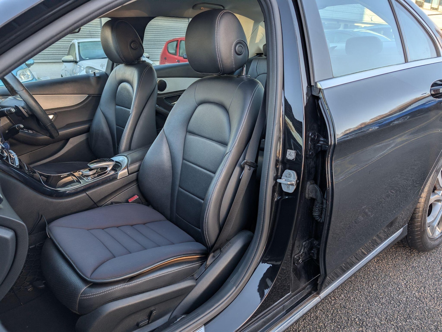 Used Mercedes-Benz C Class 2015 for sale - 77097369: Photo 58