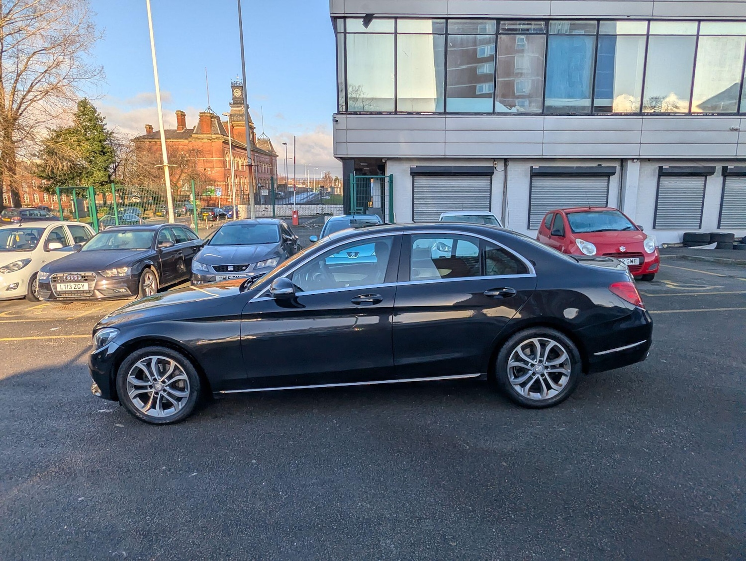 Used Mercedes-Benz C Class 2015 for sale - 77097369: Photo 9