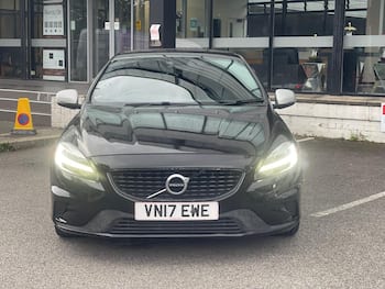 Used Volvo V40 2017 for sale - 79740513: Photo