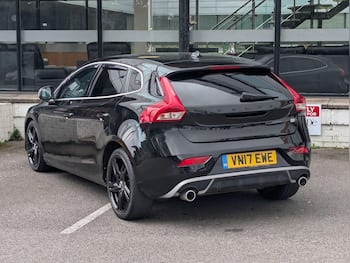 Used Volvo V40 2017 for sale - 79740513: Photo