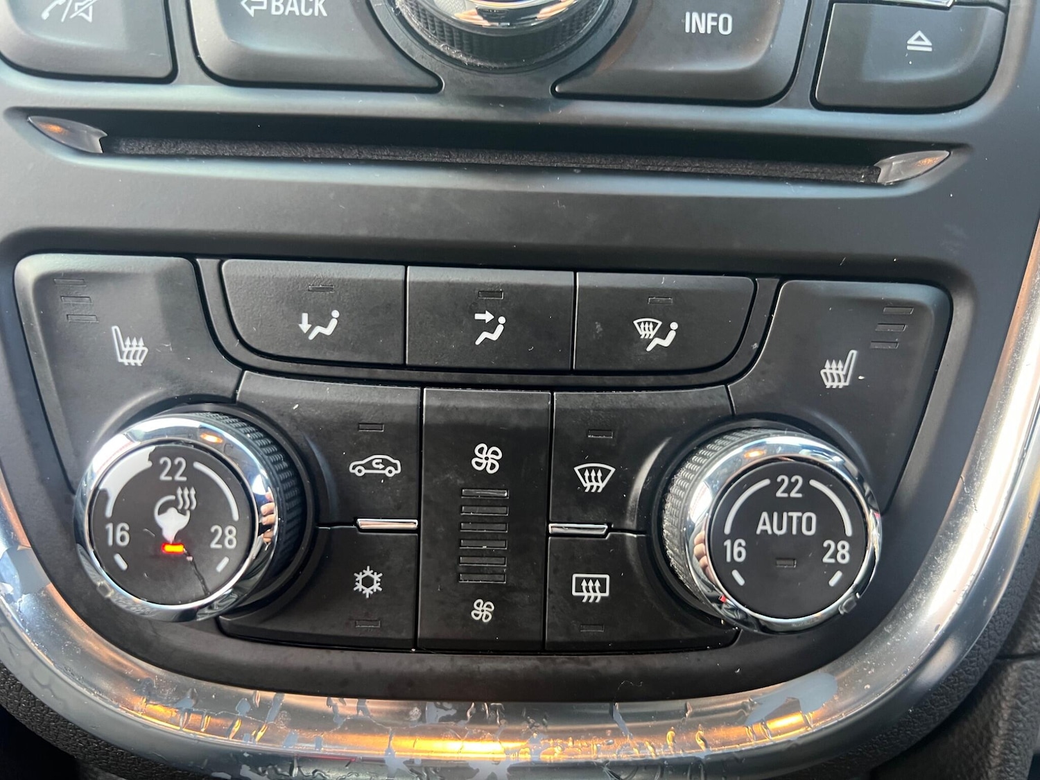 Used Vauxhall Mokka 2016 for sale - 76440690: Photo 27