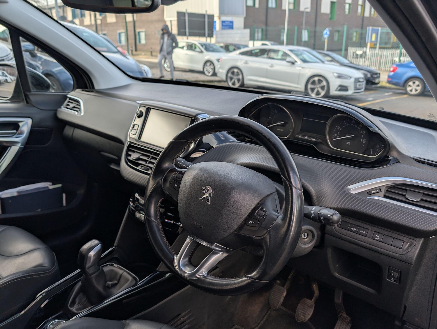 Used Peugeot 2008 2016 for sale - 77657855: Photo 17