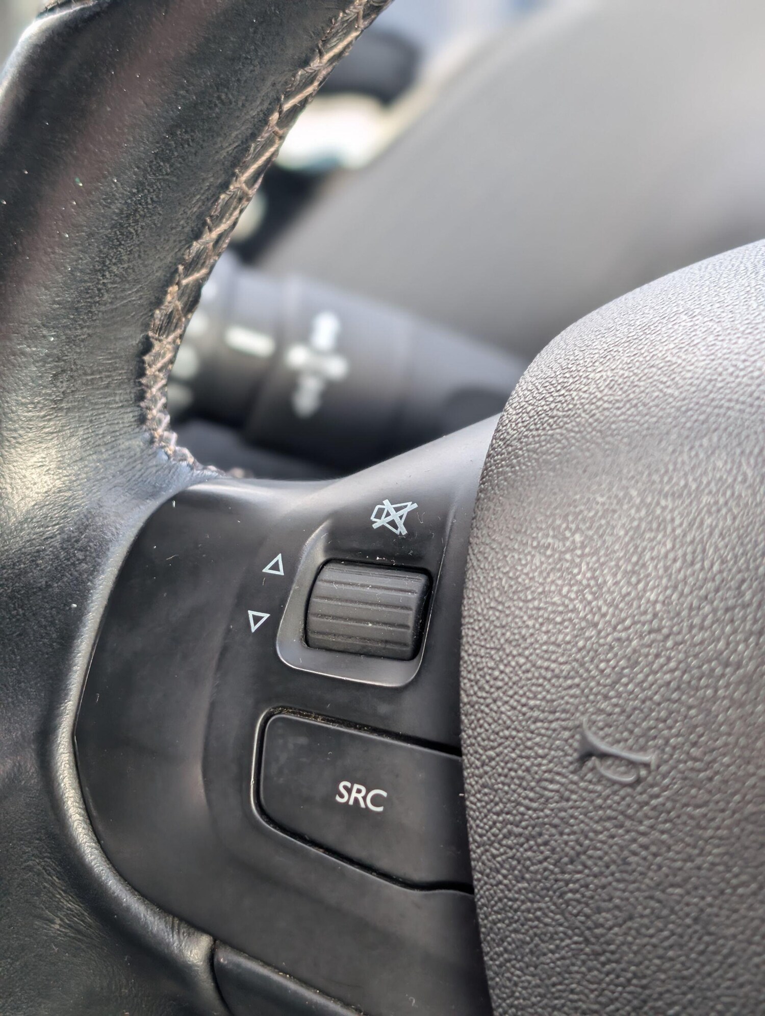 Used Peugeot 2008 2016 for sale - 77657855: Photo 28